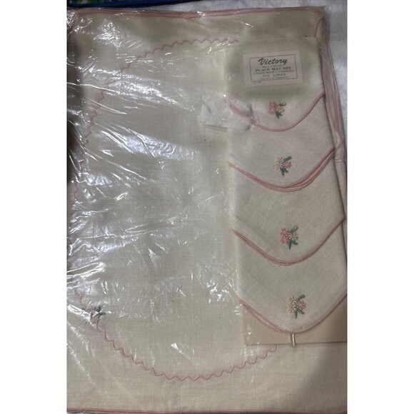Victory Vintage Linen Place Mat & Napkin Set With Pink Embroidered Floral Design - Picture 1 of 12